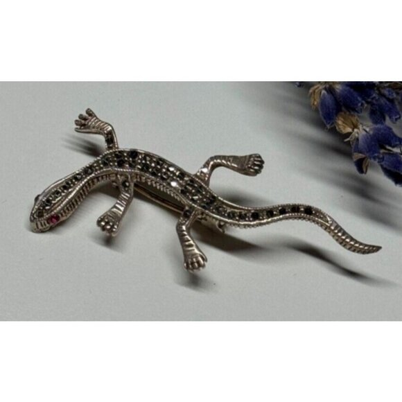 925 STERLING SILVER RUBY & MARCASITE LIZARD BROOCH - Picture 8 of 8